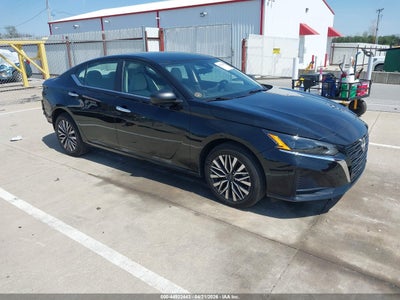 2025 Nissan Altima