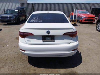 VOLKSWAGEN JETTA