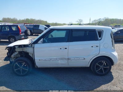 2011 KIA SOUL +