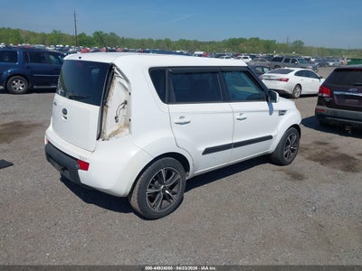 2011 KIA SOUL +