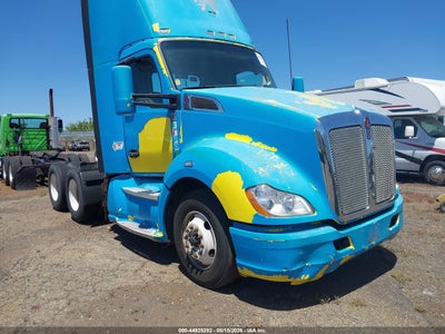 1XKYD49XXFJ438241 KENWORTH CONSTRUCTION Photo 1