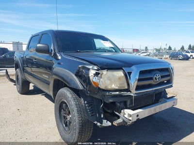 TOYOTA TACOMA