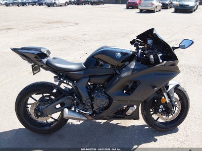 2024 YAMAHA YZFR7 12