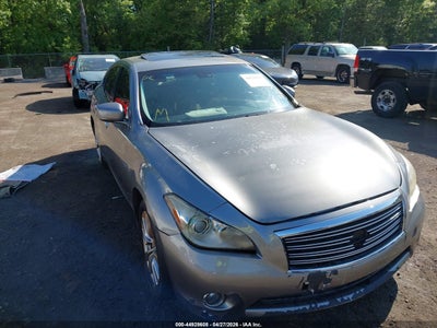 2014 Infiniti Q70