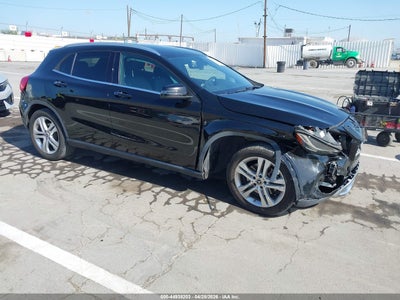 MERCEDES-BENZ GLA 250