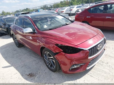 INFINITI QX30