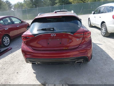 INFINITI QX30