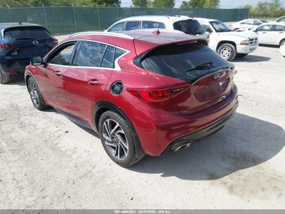 INFINITI QX30