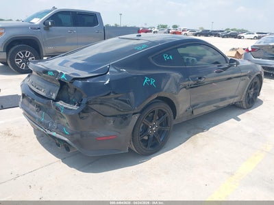 FORD MUSTANG