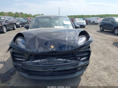 2019 PORSCHE MACAN 12