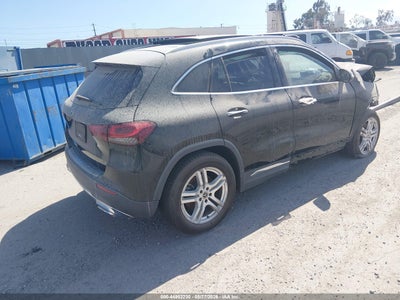 MERCEDES-BENZ GLA 250