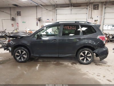 2017 SUBARU FORESTER 14