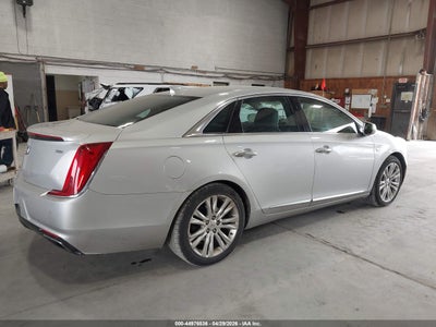 CADILLAC XTS