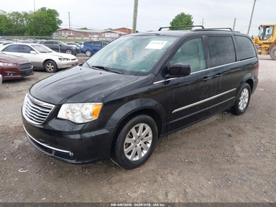 CHRYSLER TOWN & COUNTRY