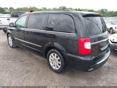 CHRYSLER TOWN & COUNTRY