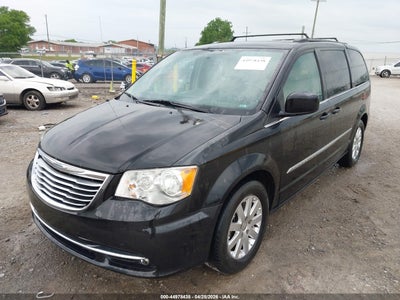 CHRYSLER TOWN & COUNTRY