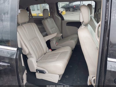 CHRYSLER TOWN & COUNTRY