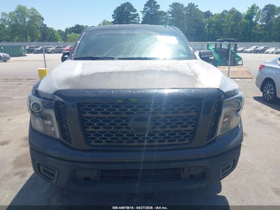 NISSAN TITAN