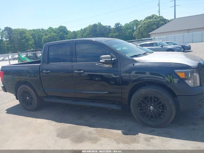 NISSAN TITAN