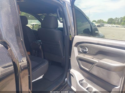 NISSAN TITAN