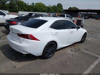 LEXUS IS 200T
