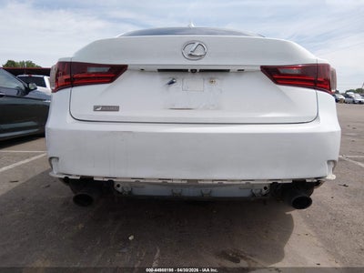LEXUS IS 200T
