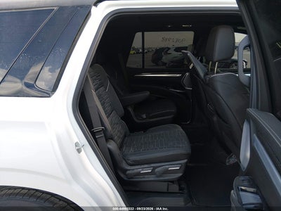 CADILLAC ESCALADE