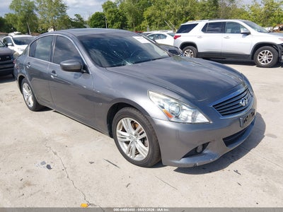 INFINITI Q40
