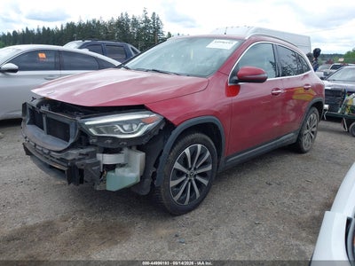 MERCEDES-BENZ GLA 250