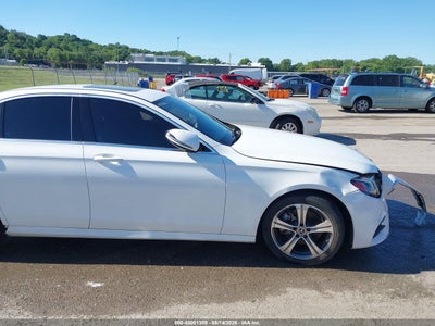 MERCEDES-BENZ E 300