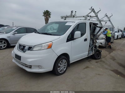 NISSAN NV200
