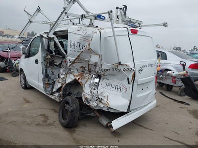 NISSAN NV200