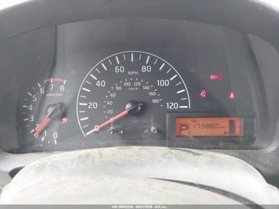 NISSAN NV200