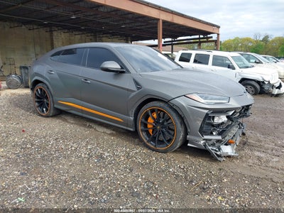 2022 Lamborghini Urus