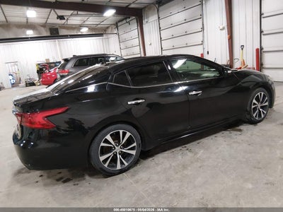 NISSAN MAXIMA