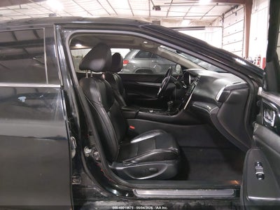 NISSAN MAXIMA