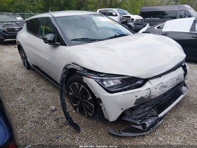 KNDC34LA6R5188443 KIA EV6 Photo 1