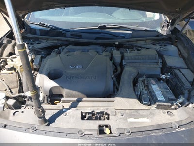 NISSAN MAXIMA