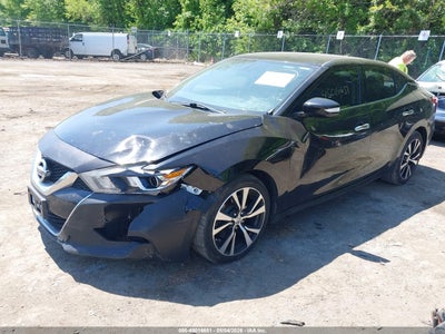 NISSAN MAXIMA