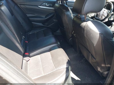 NISSAN MAXIMA
