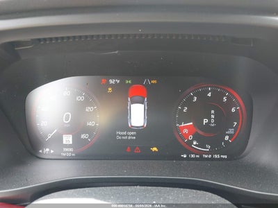 2021 VOLVO XC40 7