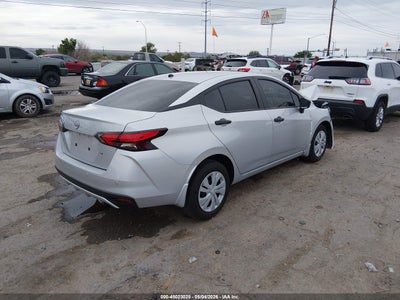 NISSAN VERSA