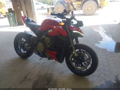 DUCATI STREETFIGHTER