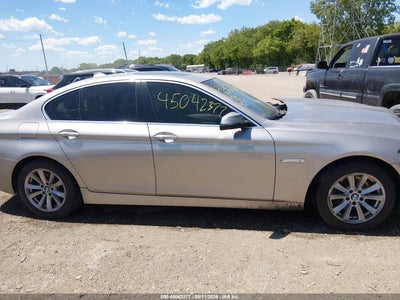 BMW 528I