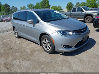 CHRYSLER PACIFICA