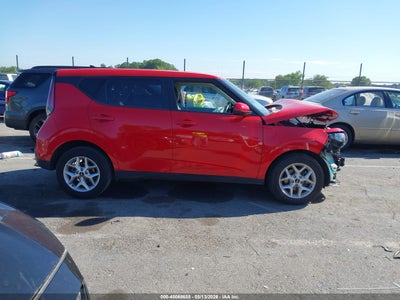 2023 KIA SOUL 13