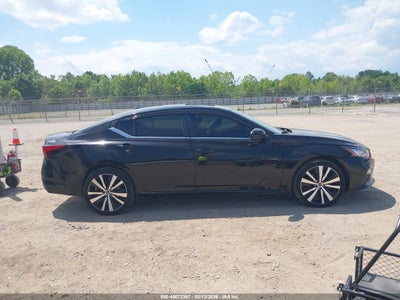 2019 NISSAN ALTIMA 12