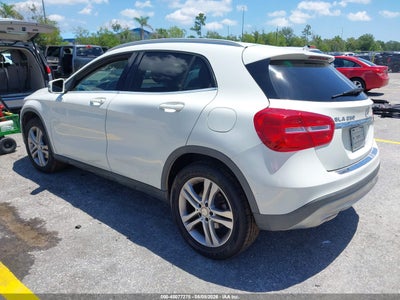 MERCEDES-BENZ GLA 250