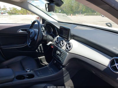 MERCEDES-BENZ GLA 250