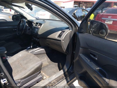 MITSUBISHI OUTLANDER SPORT